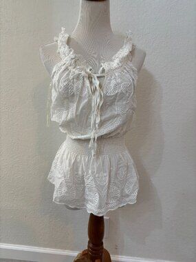 Lulumari White Embroidered Top